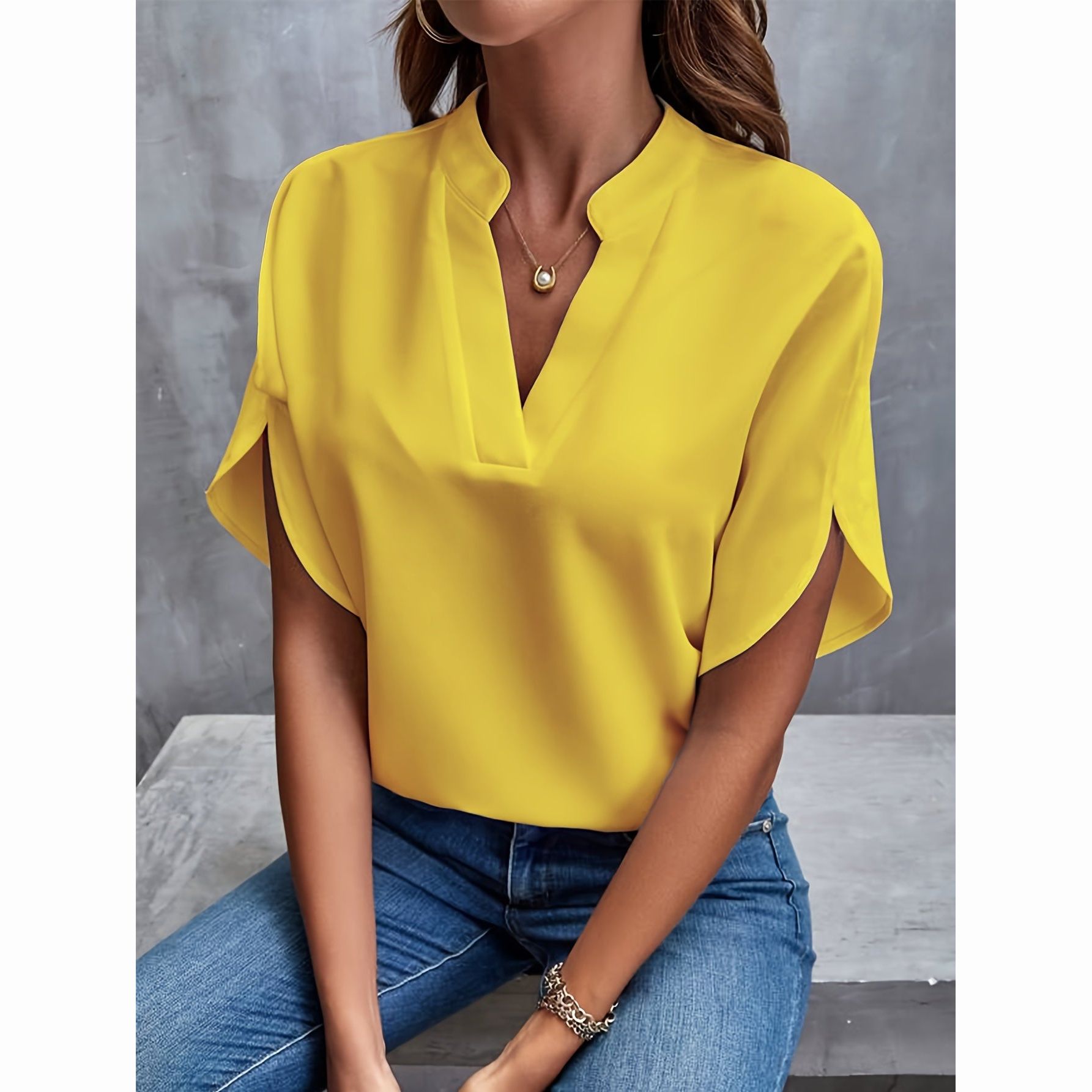 Lisa - Elegante Korte Splitmouw Blouse