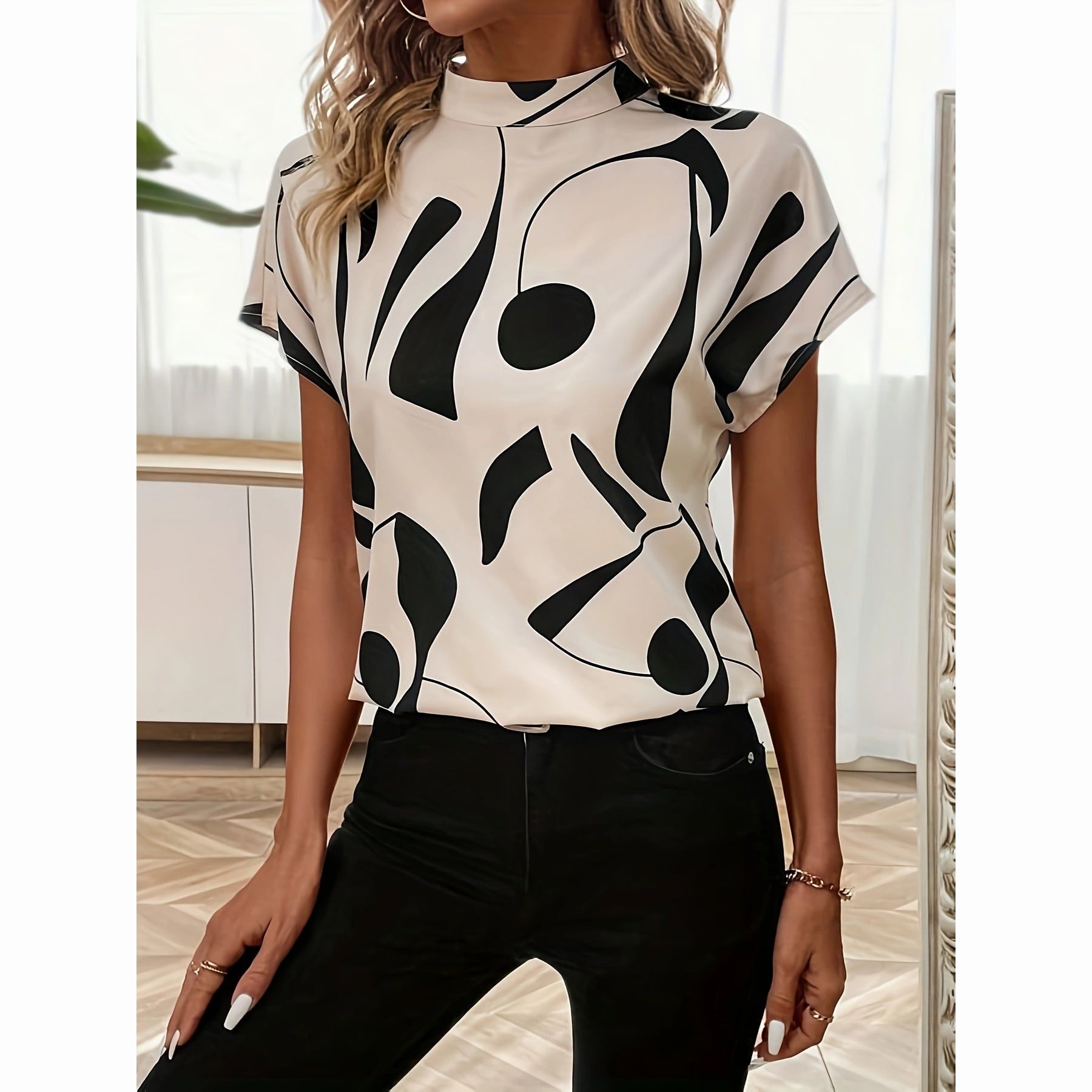 Esmee - Blouse Met Abstracte Print en Opstaande Hals