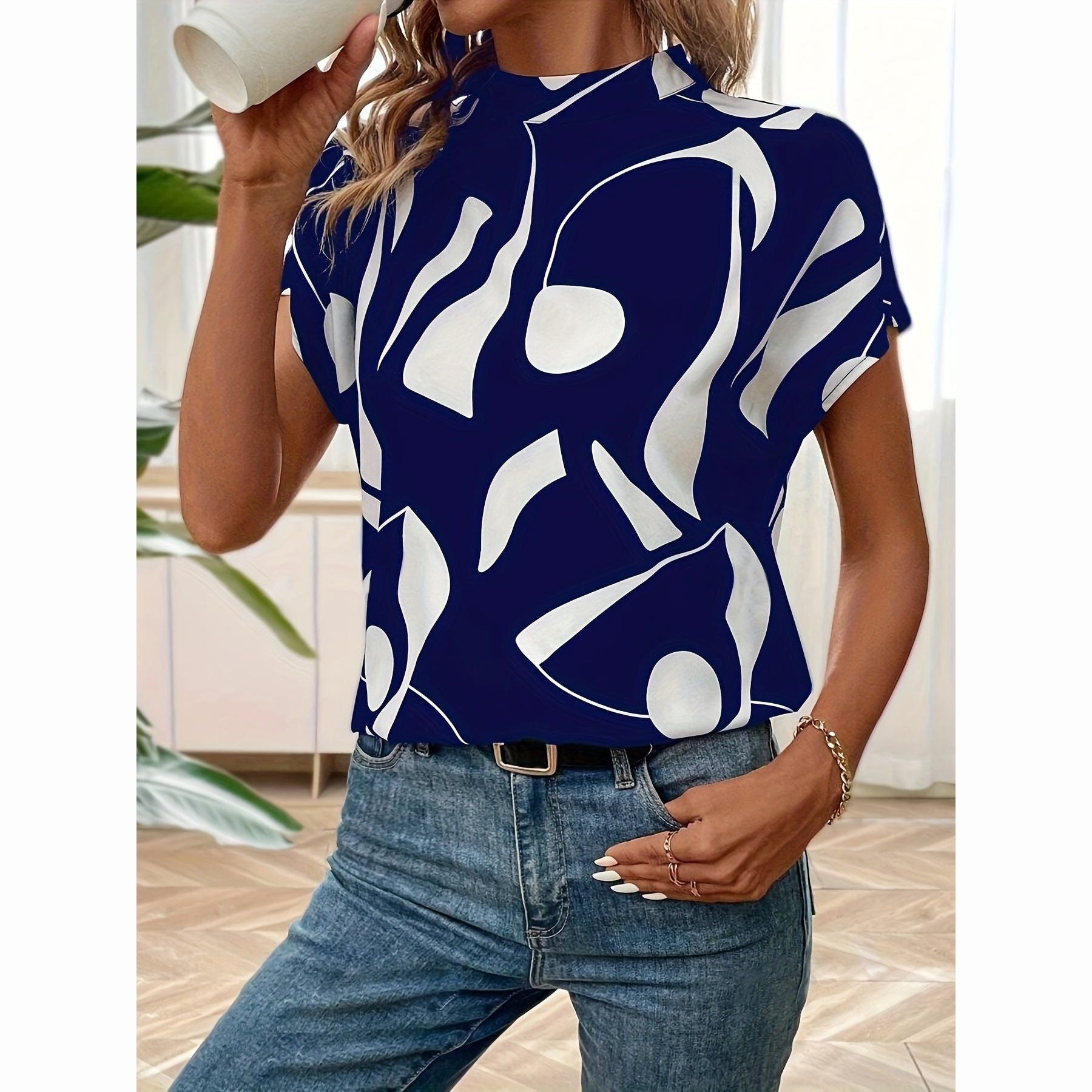 Esmee - Blouse Met Abstracte Print en Opstaande Hals